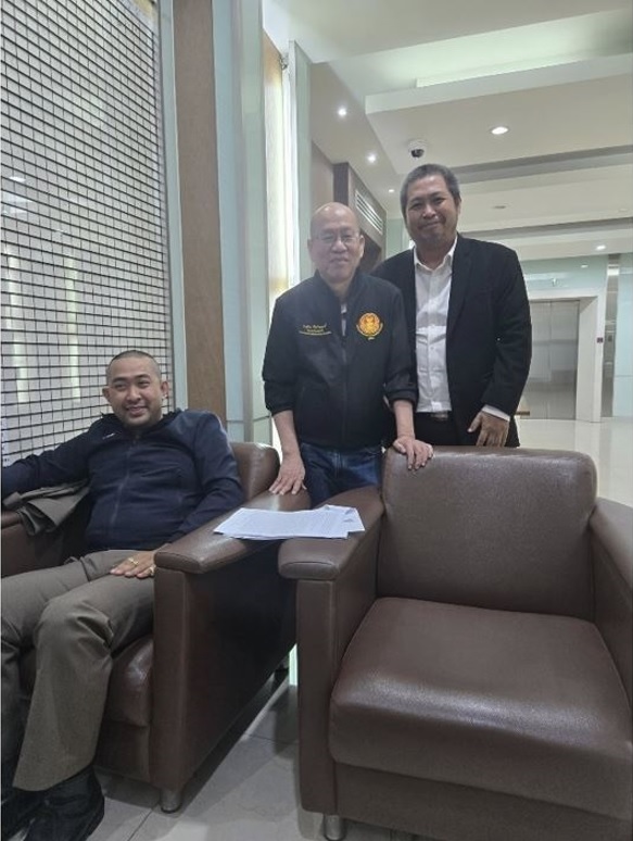 ทนาย อัจฉริยะ เรืองรัตนพงศ์